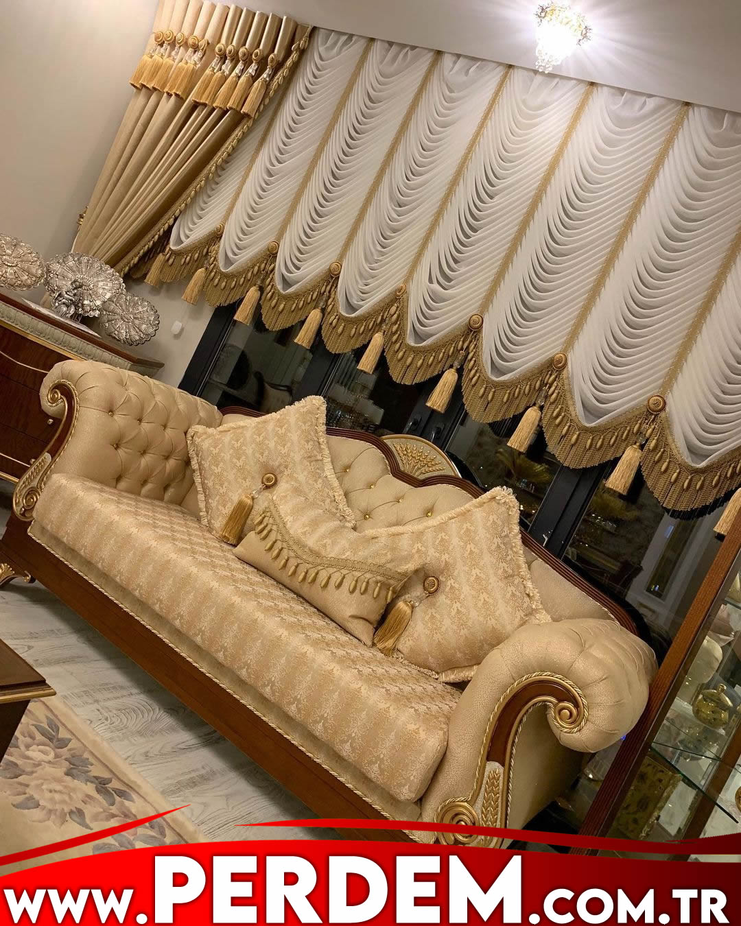 Berrak Model Aksesuarlı Balon Perde - Görsel 2